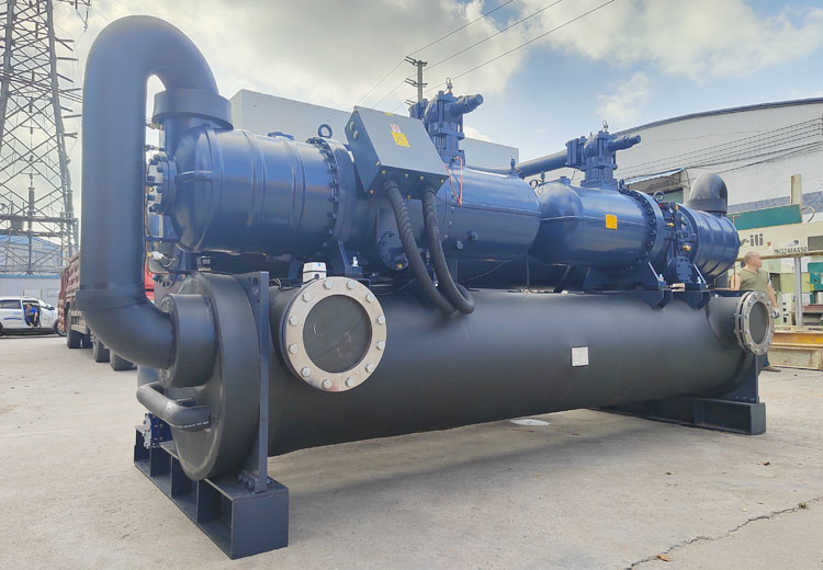 2600KW大型水冷螺杆冷水机组
